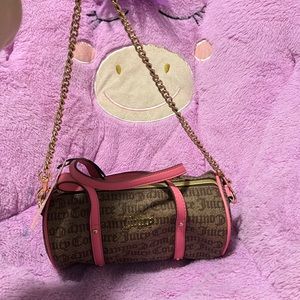 💕💗💓 Juicy couture mini barrel bag in the color chestnut Chino🤎🤎🤎